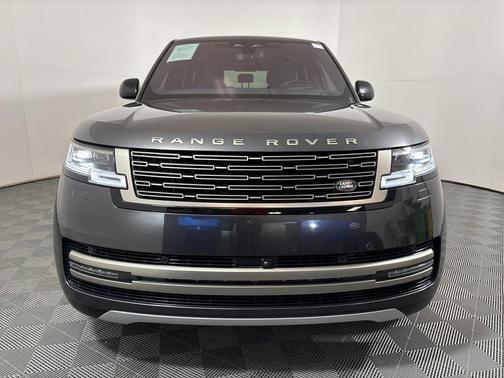 2023 Land Rover Range Rover P530 SE
