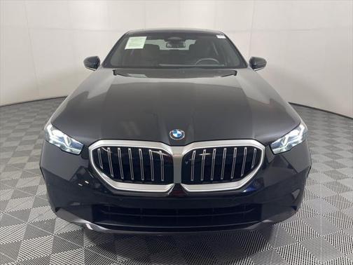 2024 BMW 530 i