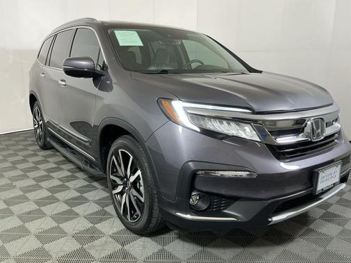 2022 Honda Pilot Touring 8-Passenger