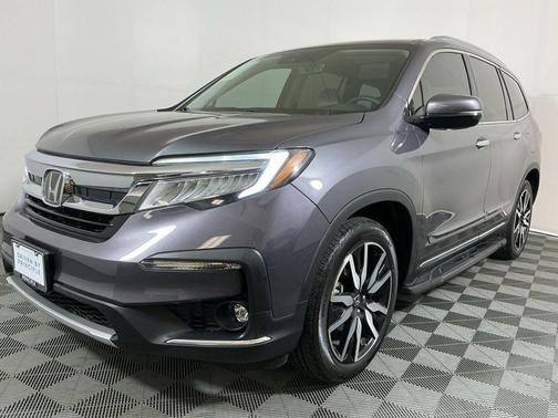 2022 Honda Pilot Touring 8-Passenger