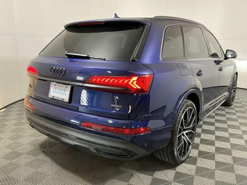 2020 Audi Q7 55 Prestige