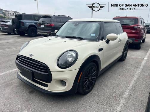 Pepper White 2020 MINI Hardtop Cooper