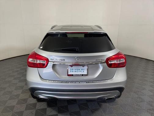 2017 Mercedes-Benz GLA 250 Base