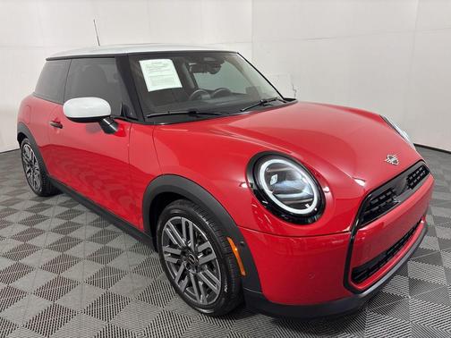 2025 MINI Hardtop Cooper