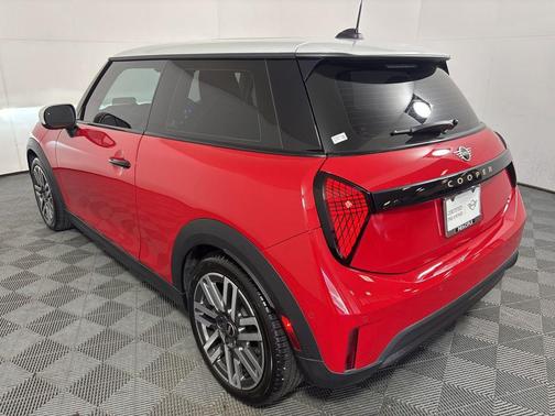 2025 MINI Hardtop Cooper