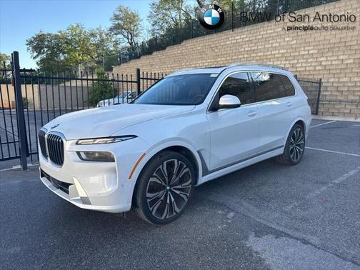 2023 BMW X7 xDrive40i