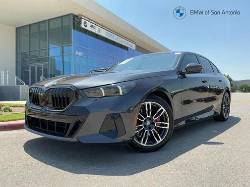 Dark Graphite Metallic 2025 BMW 530 530i