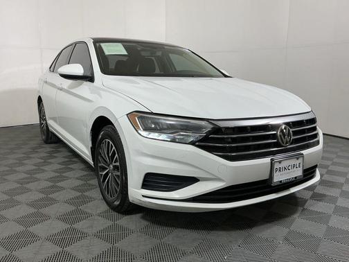 Pure White 2019 Volkswagen Jetta 1.4T SE