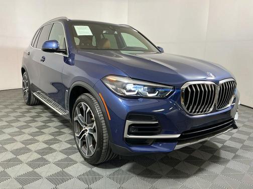 Phytonic Blue Metallic 2023 BMW X5 sDrive40i