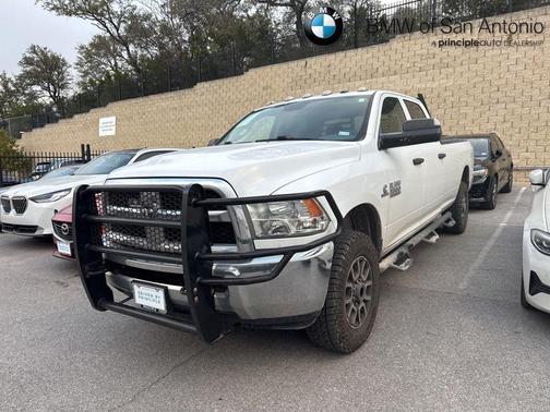2018 RAM 3500 Tradesman Crew Cab 4x4 8' Box