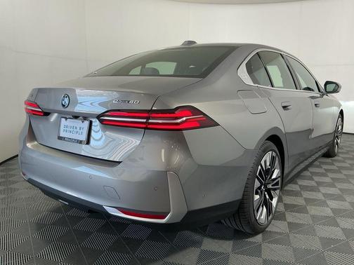 2026 BMW i5 eDrive40