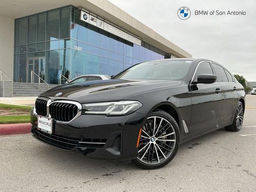 Jet Black 2023 BMW 540 i