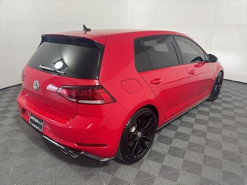 2019 Volkswagen Golf R 2.0T DSG
