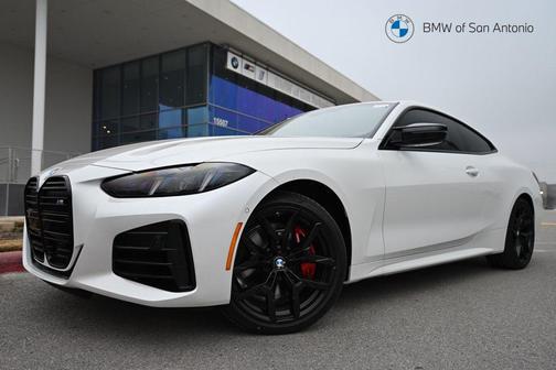 Mineral White Metallic 2026 BMW M440 i xDrive