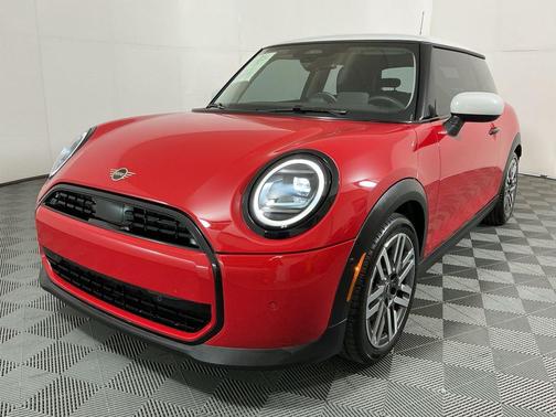2025 MINI Hardtop Cooper