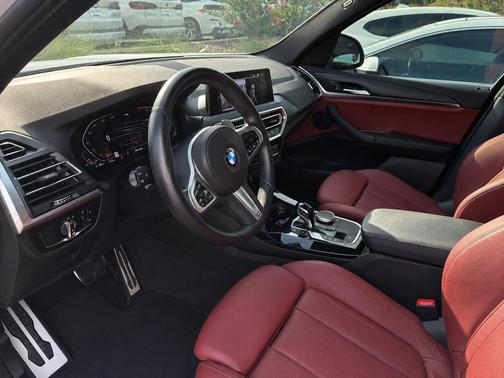 Mineral White Metallic 2023 BMW X3 sDrive30i