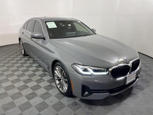 2022 BMW 530 i
