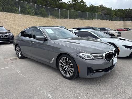 2022 BMW 530 i