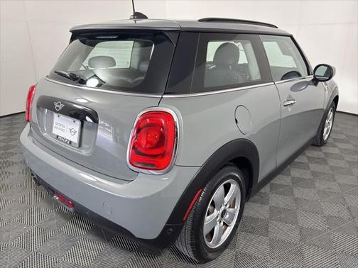 2021 MINI Hardtop Cooper