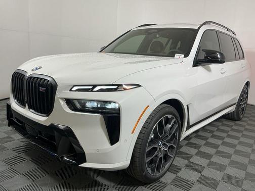 2026 BMW X7 M60i