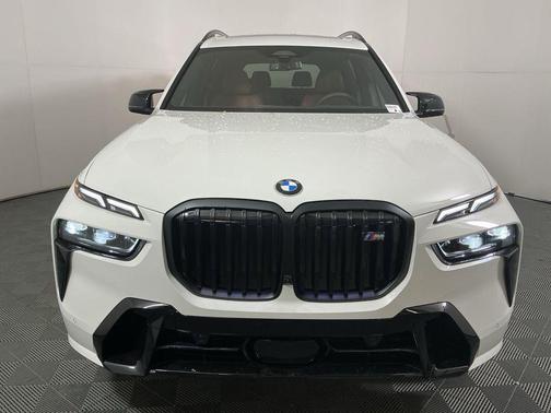 2026 BMW X7 M60i