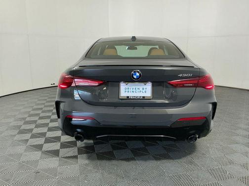 Dravit Grey Metallic 2027 BMW 430 i