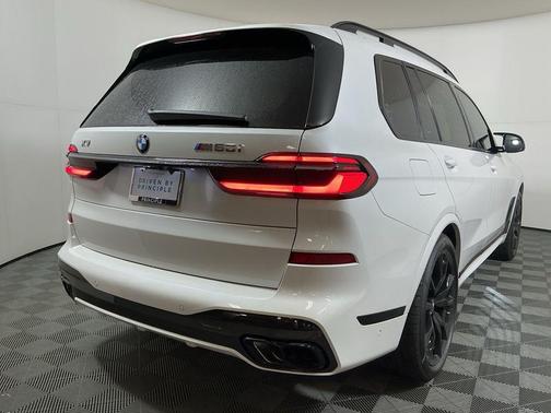 2026 BMW X7 M60i