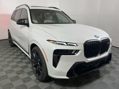 2026 BMW X7 M60i