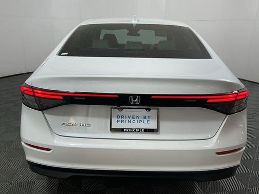 2024 Honda Accord LX 1.5T