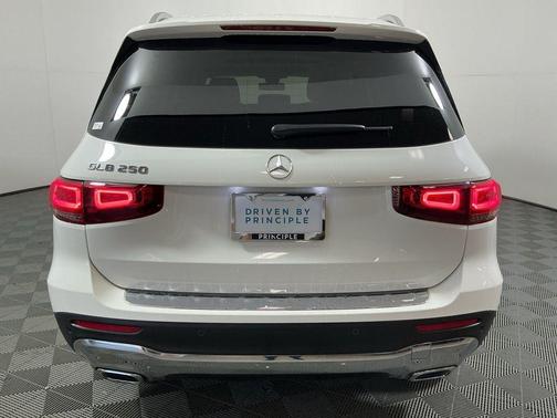 2022 Mercedes-Benz GLB 250 Base