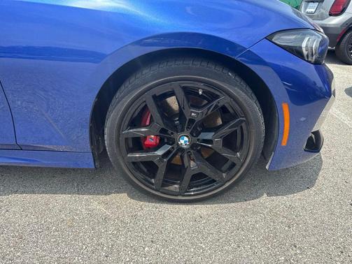 Portimao Blue Metallic 2025 BMW 330 330i