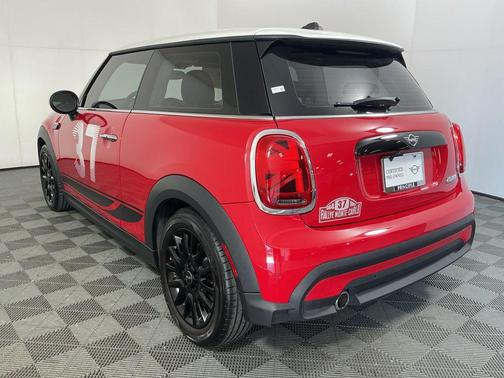 2024 MINI Hardtop Cooper