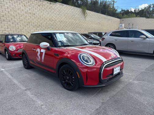 2024 MINI Hardtop Cooper