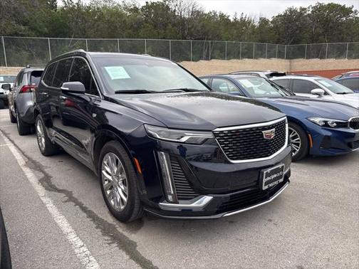 2022 Cadillac XT6 Premium Luxury FWD