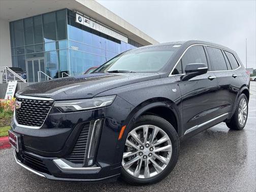 2022 Cadillac XT6 Premium Luxury FWD