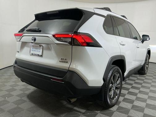 2024 Toyota RAV4 Hybrid XLE Premium