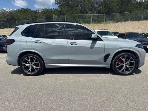 Brooklyn Grey Metallic 2024 BMW X5 xDrive40i