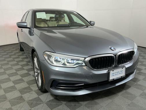 2019 BMW 530 i