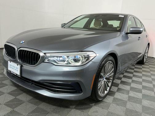2019 BMW 530 i
