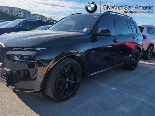 2025 BMW X7 M60i