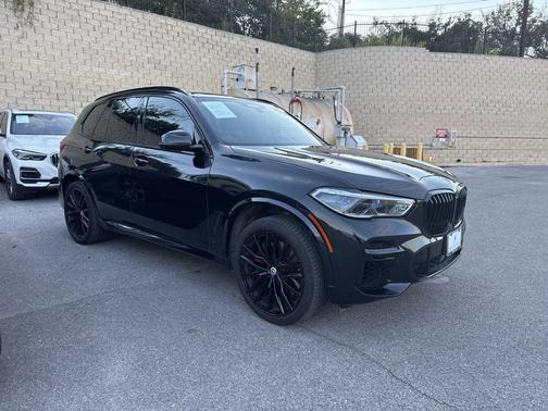 2023 BMW X5 M50i