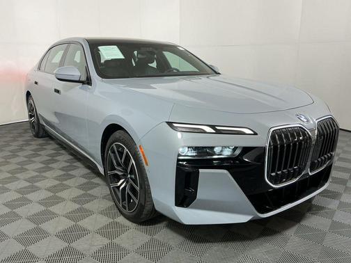 2023 BMW 760 i xDrive