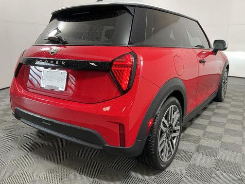 2025 MINI Hardtop Cooper