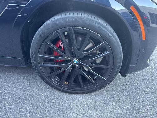 2023 BMW X6 xDrive40i