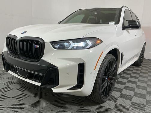 2026 BMW X5 M60i