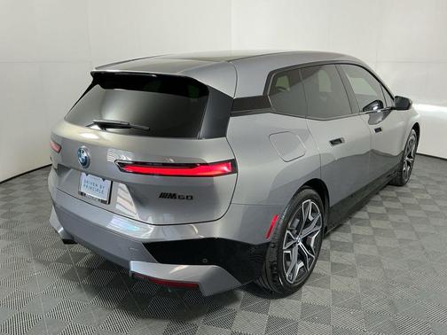 2025 BMW iX M60