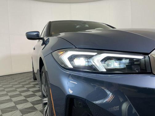 Arctic Race Blue Metallic 2026 BMW 330 xDrive