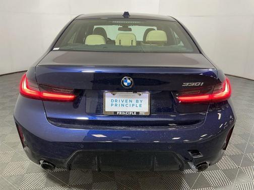 2026 BMW 330 i