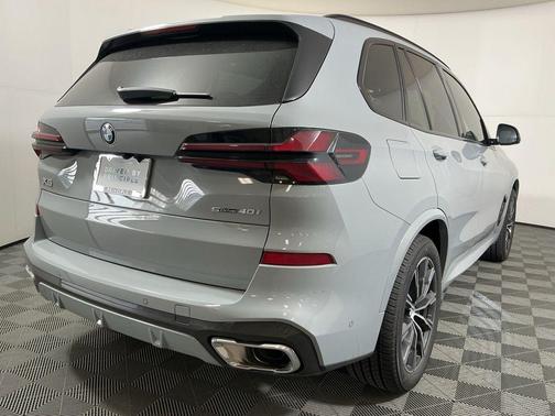 2026 BMW X5 sDrive40i