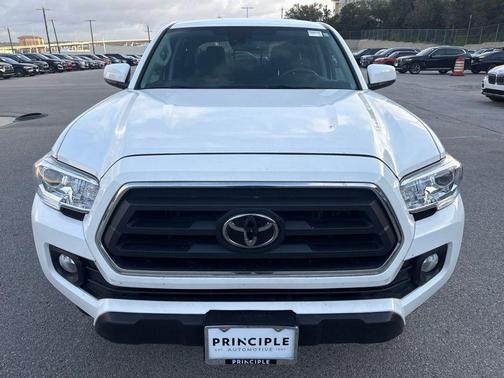 Ice Cap 2023 Toyota Tacoma SR5